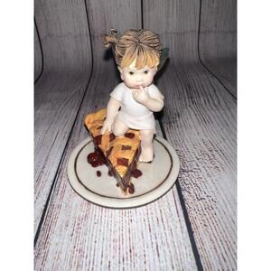 My Little Kitchen Fairies SUGAR PIE FAIRIE 102712 Cherry Berry Pie Figure 2001